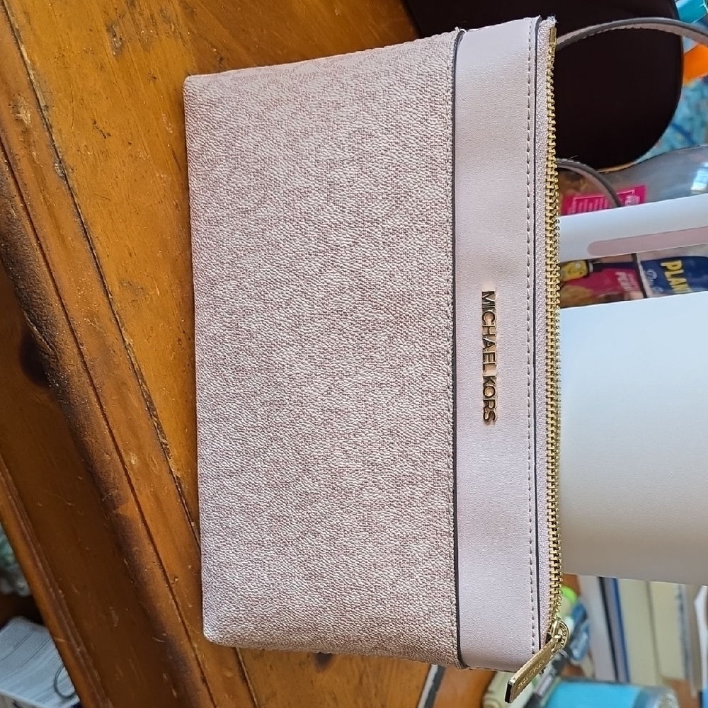 Michael Kors Blush Pink Wristlet